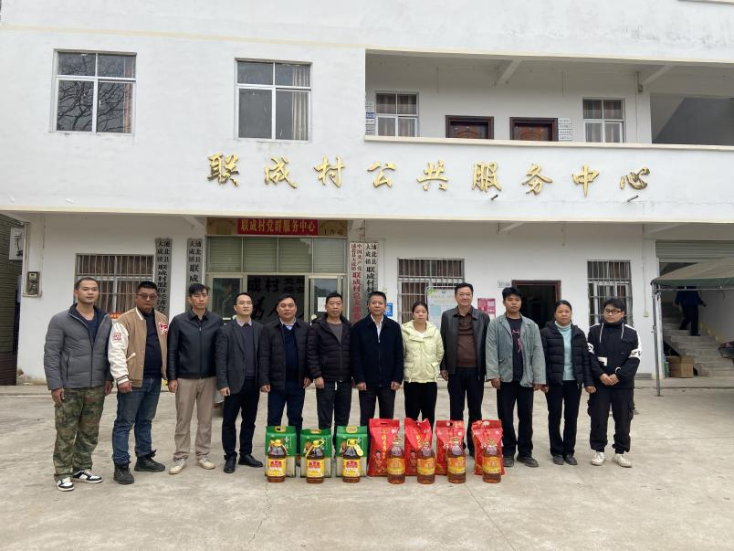 慰問(wèn)暖人心，關(guān)懷傳黨情